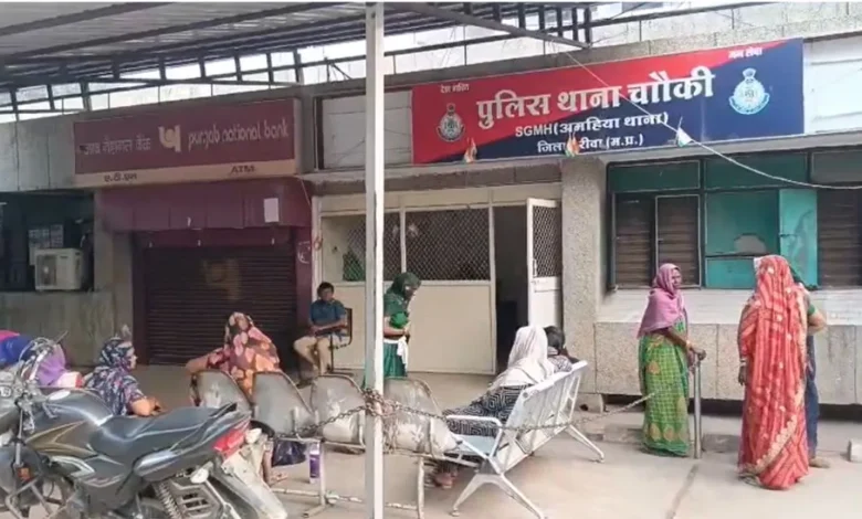 100 की स्पीड में बाइक खंभे से टकराई, एक युवक की मौत, एक गंभीर घायल।